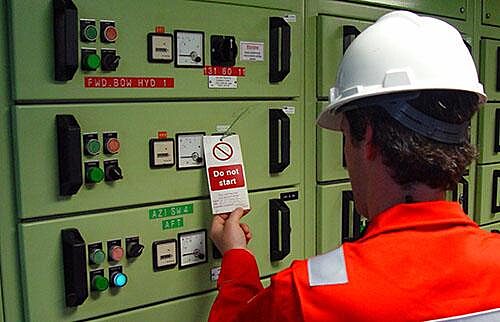 Control of Work: Performing Authorities (OPITO Approved) Training