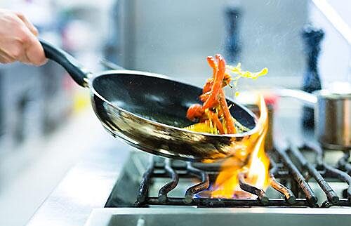 Food Handling - Introduction to Health and Hygiene Training
