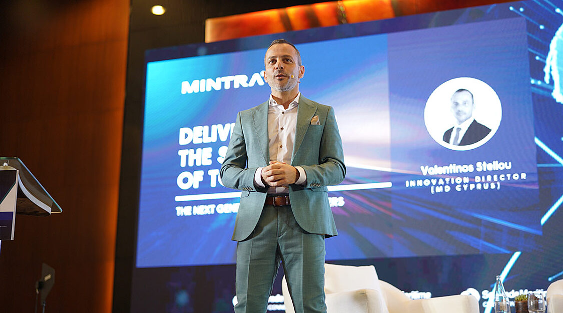 Valentinos on stage dubai forum