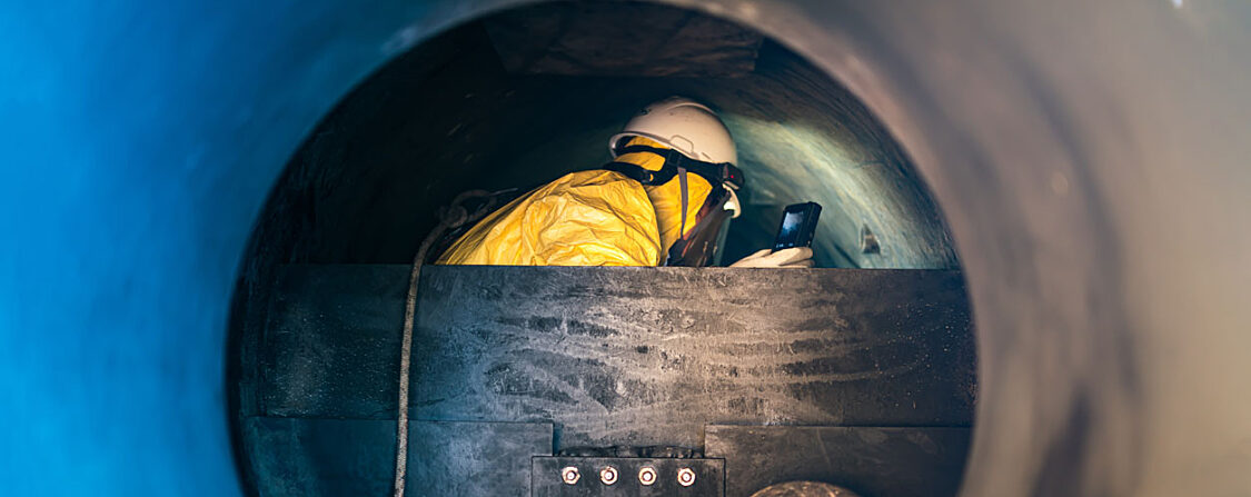 Working confined spaces blog wide image
